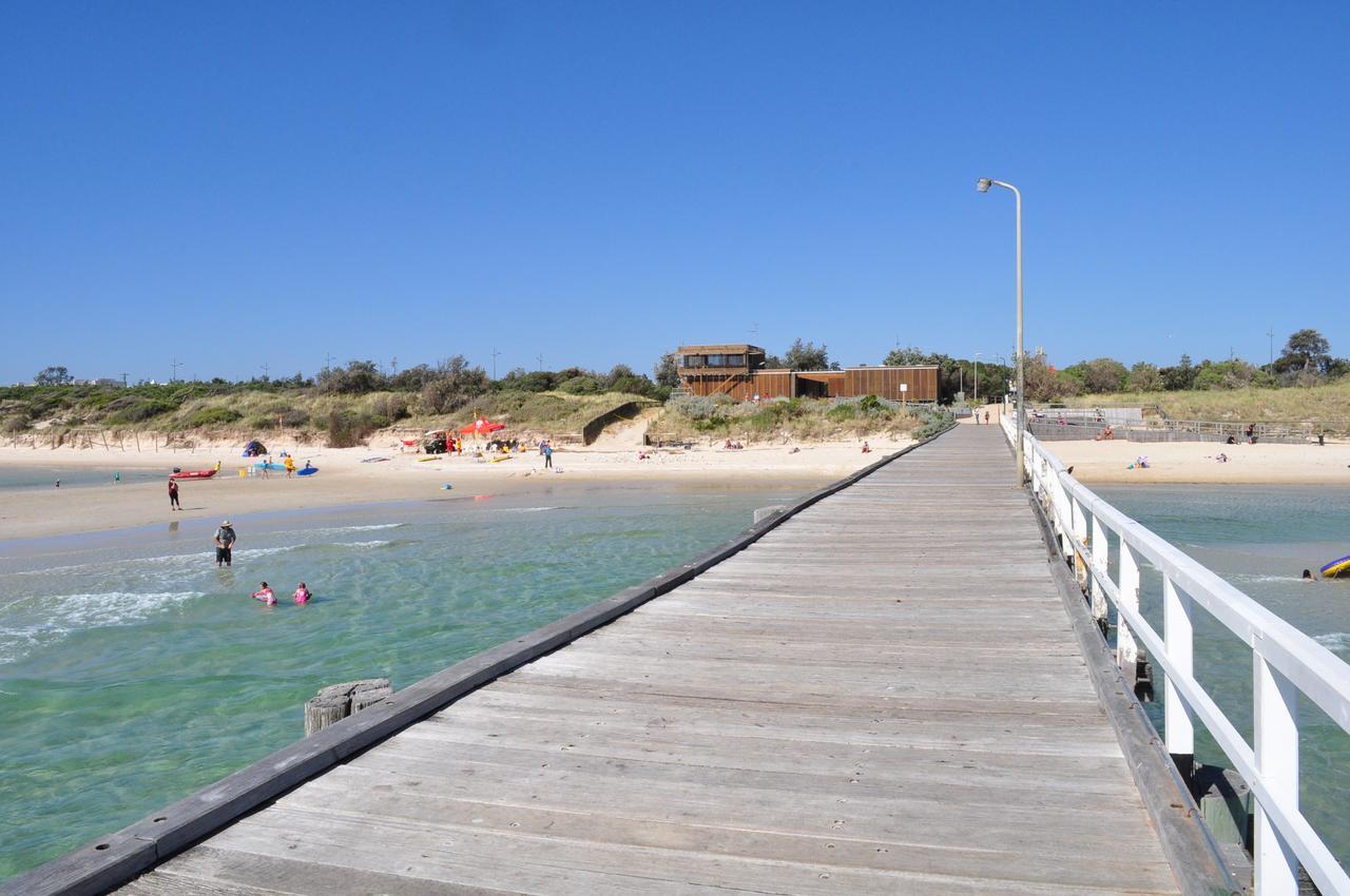 Sailaway Beach House Melbourne City Exterior foto